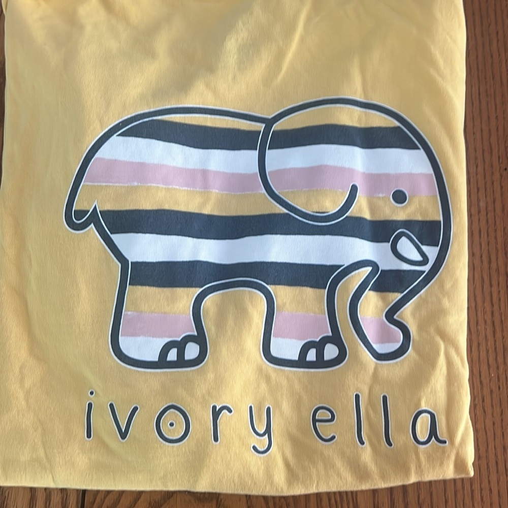 Women’s size small ivory ella